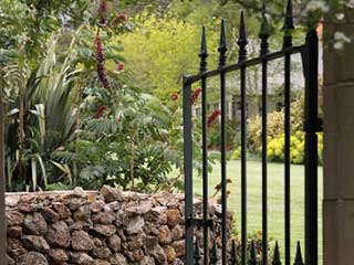 Installing a Garden Gate | Gate Repair Malibu, CA
