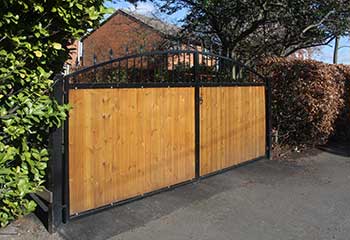 Wooden Gate Repair Next To Malibu CA Wooden Gate Repair | Gate Repair Malibu CA